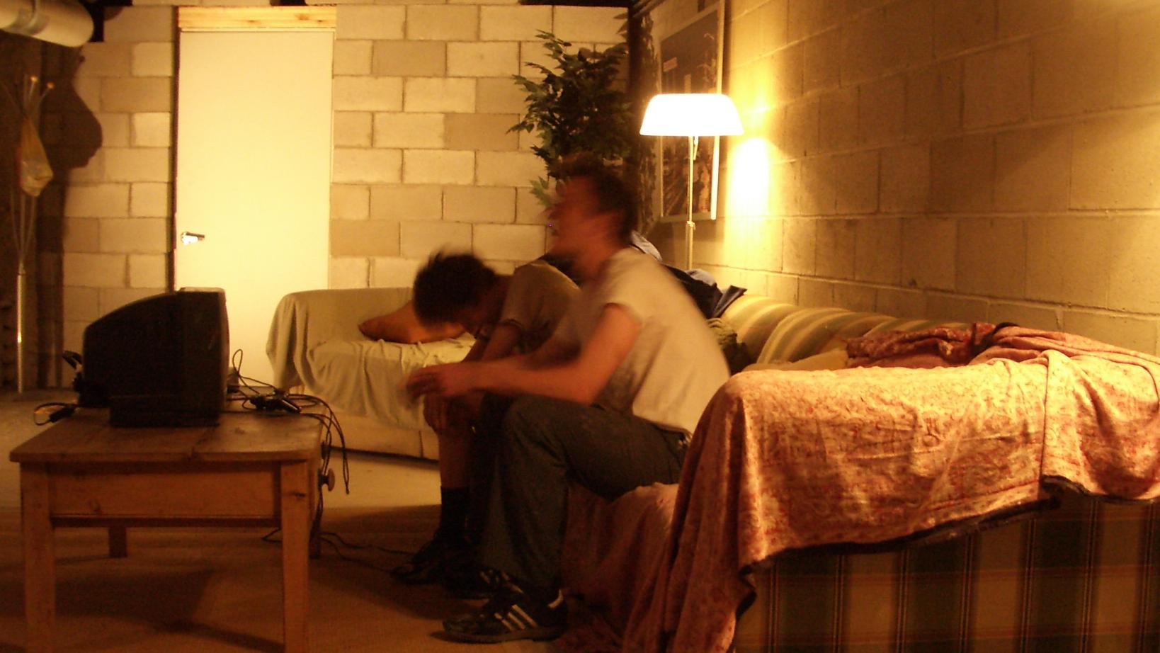 “Secret Mall Apartment”: A Quirky Experiment That Feels Both Ingenious and Incomplete